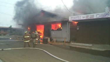 Investigan causas del incendio en comercio en Chitré