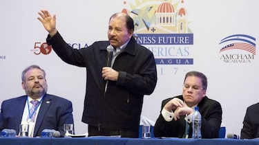 Presidente de Nicaragua anuncia revocatoria de reforma que originó violentas protestas