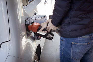 Alza llevará el galón de gasolina a 3.02 dólares