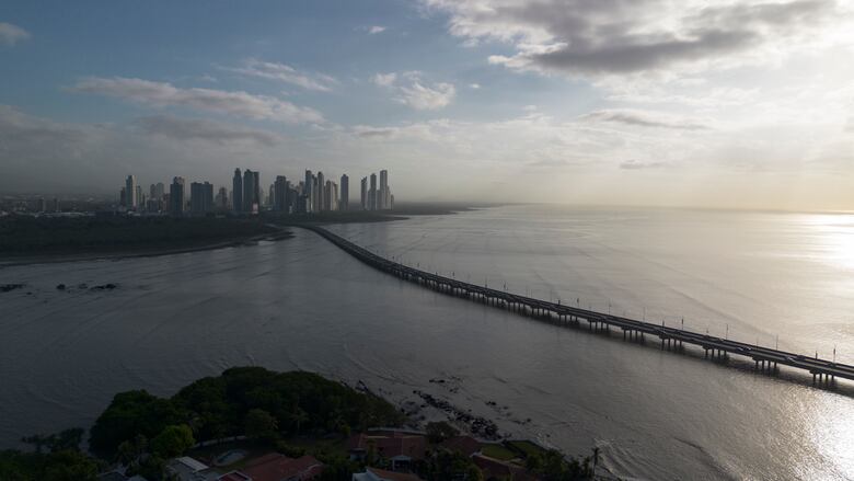 Panamá mantiene el grado de inversión, pero los riesgos y desafíos no bajan la guardia 