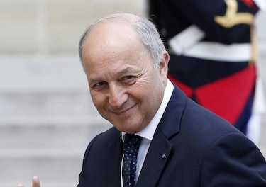 Francia advierte de que Ucrania está al borde de una guerra civil