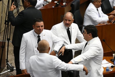 Bancada Panameñista se queda solo con siete diputados tras renuncia de Medin Jiménez