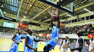 Panteras siguen invictas en la LPB
