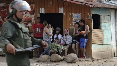 Colombia atiende crisis por cierre de frontera con Venezuela