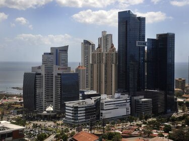 Panamá negociará a corto plazo acuerdos tributarios con Austria y Vietnam