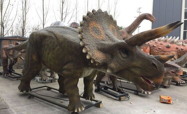 El parque Dinoworld llega por primera vez al país