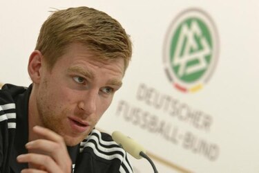 Mertesacker se retira de la selección alemana