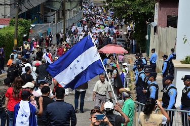 Marcha en Honduras demanda continuidad de misión anticorrupción de la OEA