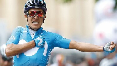 Ecuatoriano Carapaz gana etapa del Giro