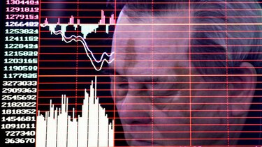 Las bolsas chinas cierran prematuramente tras un derrumbe del 7%