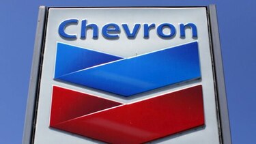 Estados Unidos renueva por tres meses licencia de Chevron para operar en Venezuela