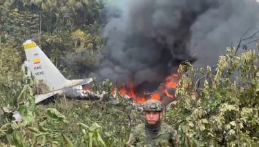 Un avión militar que transportaba decenas de personas se accidenta en Colombia