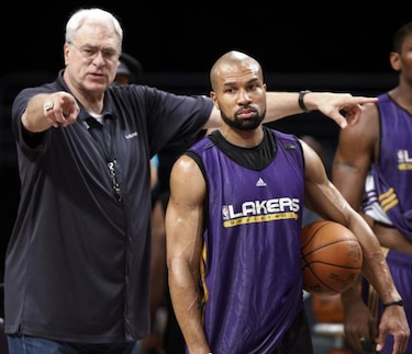 Derek Fisher acepta dirigir a los Knicks