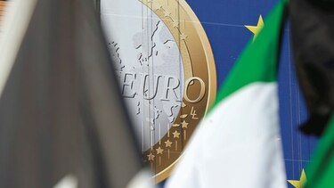 UE lanza advertencia a Italia por planes presupuestarios