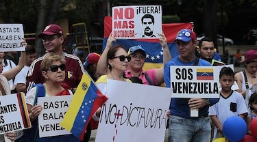 Venezolanos en Panamá se concentran para exigir democracia y respeto a los derechos humanos