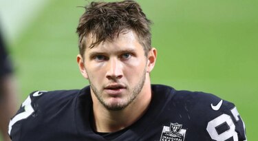 Foster Moreau, ex de Raiders, se retira a los 25 años porque tiene cáncer