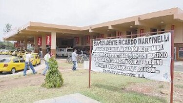Traslado de terminal provoca polémica