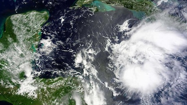 ‘Earl’ pierde fuerza y se convierte en tormenta tropical en Centroamérica