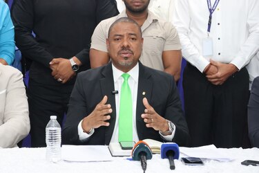 Alcalde Galván denuncia presiones por parte de ediles y habla de ‘golpe institucional’