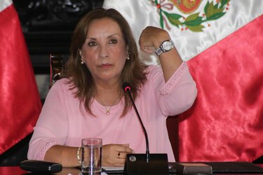 Instituto de Prensa denuncia el bloqueo sistemático a los medios para evitar preguntas a Dina Boluarte