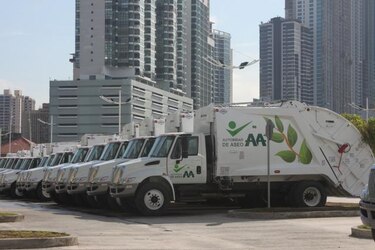 AAUD contrata los primeros 15 conductores para la nueva flota de camiones