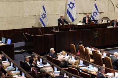 Opositor israelí presenta un proyecto de ley para disolver el parlamento y convocar elecciones