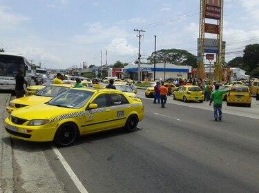Taxistas esperan a que la ATTT responda su solicitud
