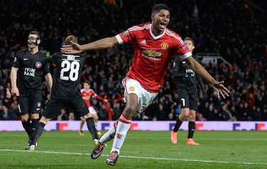 Manchester United y Liverpool logran la clasificación
