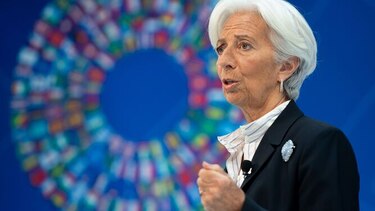 Christine Lagarde renuncia temporalmente al FMI
