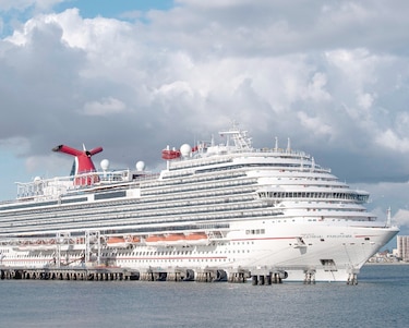 Ómicron frena recuperación de los viajes en crucero
