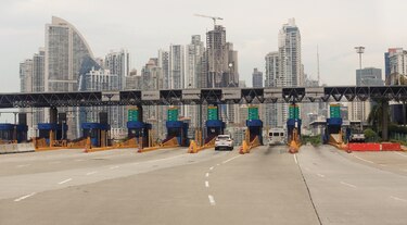 $3,992 millones en emisiones de deuda modificadas por la  crisis
