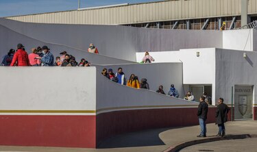 Juez de Estados Unidos bloquea las restricciones de la nueva política de asilo de Biden