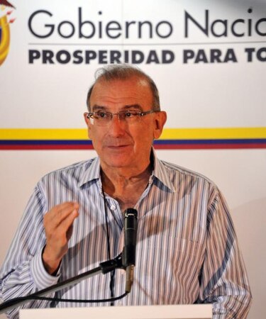 Gobierno y FARC reanudan diálogo con renovadas diferencias en agenda política