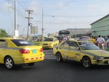 Reabren vías en Colón