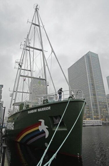 Greenpeace estrena su barco Rainbow Warrior III en su 40 aniversario