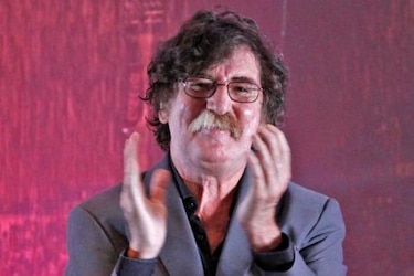 Charly García sigue internado pero fuera de peligro