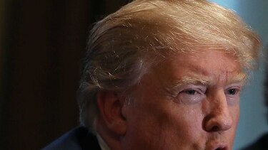 El presidente Trump está furioso por el allanamiento del FBI a su abogado Michael Cohen
