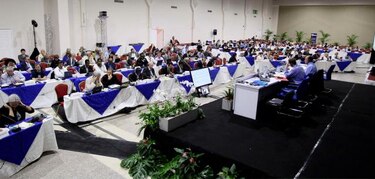 Comisión Ballenera Internacional termina reunión con pocos acuerdos