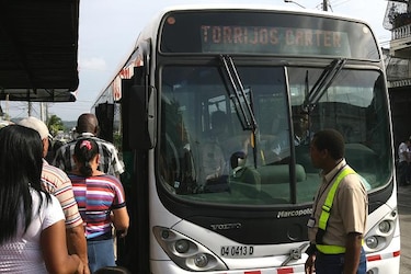 Empresa Mi Bus decide hoy 'si se queda o se va': Milton Henríquez
