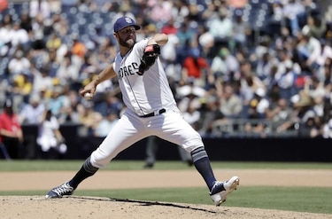 Lyles se queda a cinco 'outs' del juego perfecto