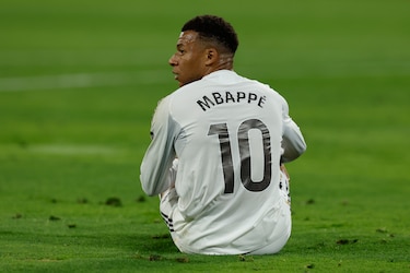 Kylian Mbappé trabaja al margen con la vista puesta en el clásico Barça-Real Madrid