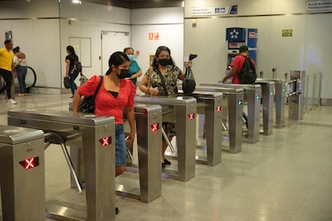 Fallas en el sistema de recargas de las tarjetas del Metro