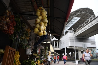 San Miguelito enfrenta expansión del comercio informal, hay más de 240 puestos