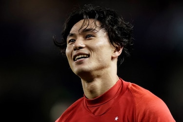 Liverpool ficha al japonés Takumi Minamino  