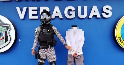 Tras persecución, la Policía da alcance a presunto asaltante y recupera $8,000 robados a una cooperativa 