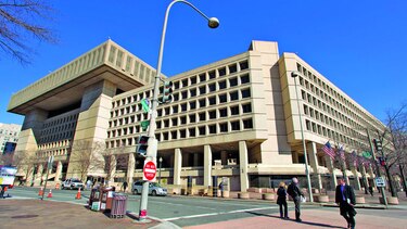 El FBI sabía del ‘hackeo’ de Moscú, pero no lo advirtió