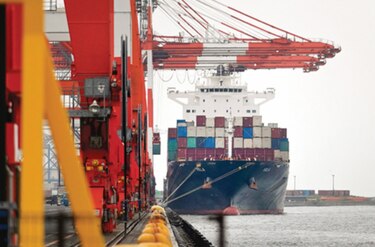 Colapsa la mayor puerta comercial de Estados Unidos con Asia