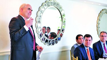 Gremio de aseguradores renueva su directiva
