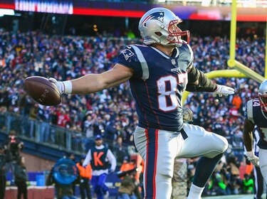 Eagles aplastan a Bears y suman su noveno triunfo seguido