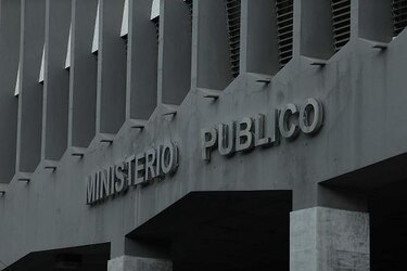 Decomisan 120 paquetes con sustancias ilícitas a tres panameños en Albrook